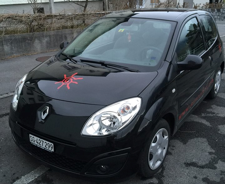 Twingo_Sharoo